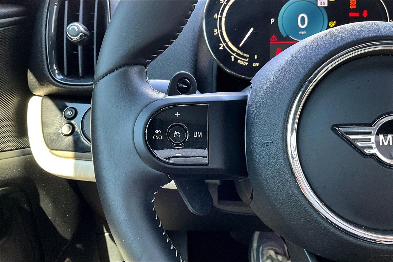 2023 Mini Cooper S Iconic photo 22