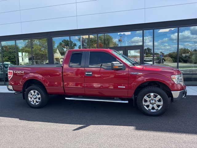 2014 Ford F-150 XLT photo 2
