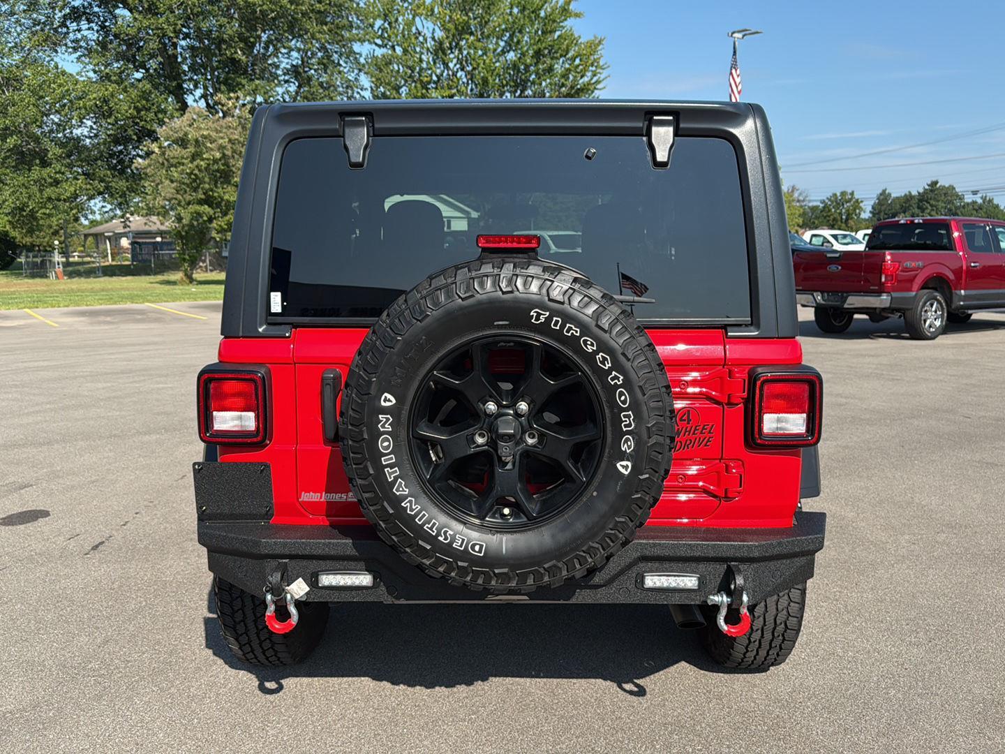 2021 Jeep Wrangler Willys photo 12