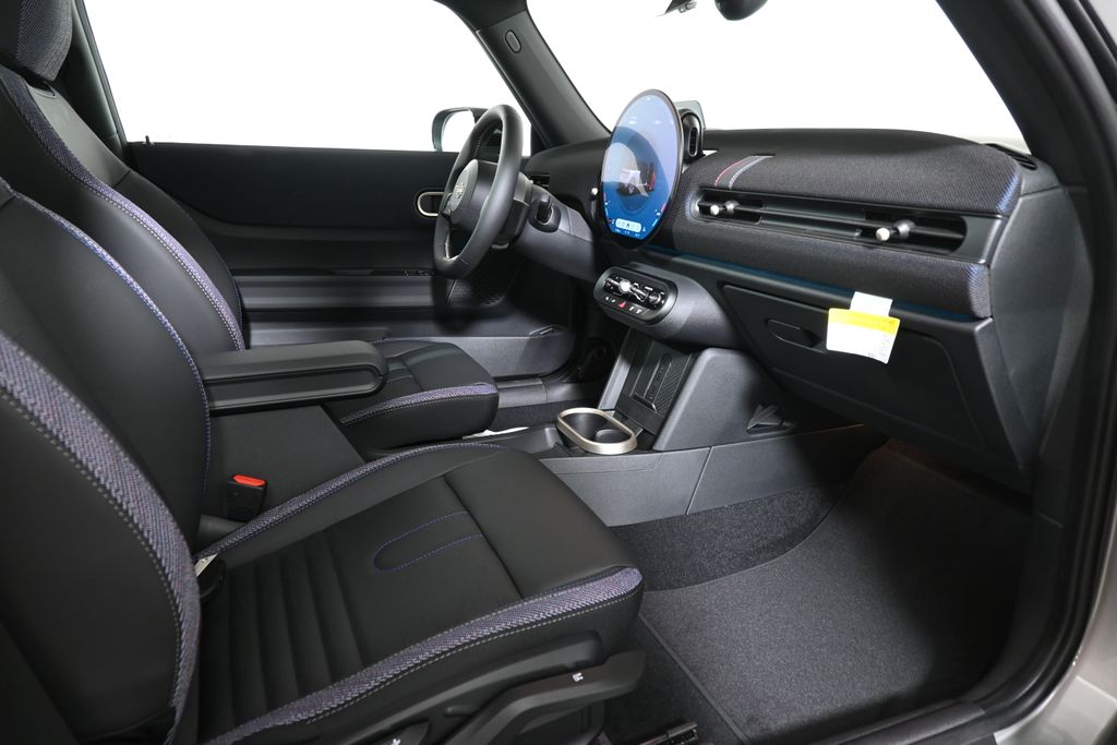 2026 Mini Cooper 2 Door Hardtop Signature photo 17