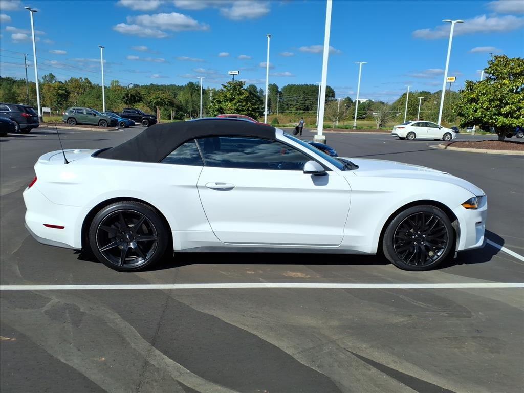 2020 Ford Mustang EcoBoost Premium photo 2