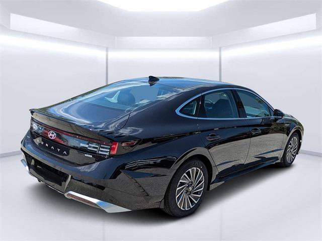 2025 Hyundai Sonata Hybrid SEL photo 3