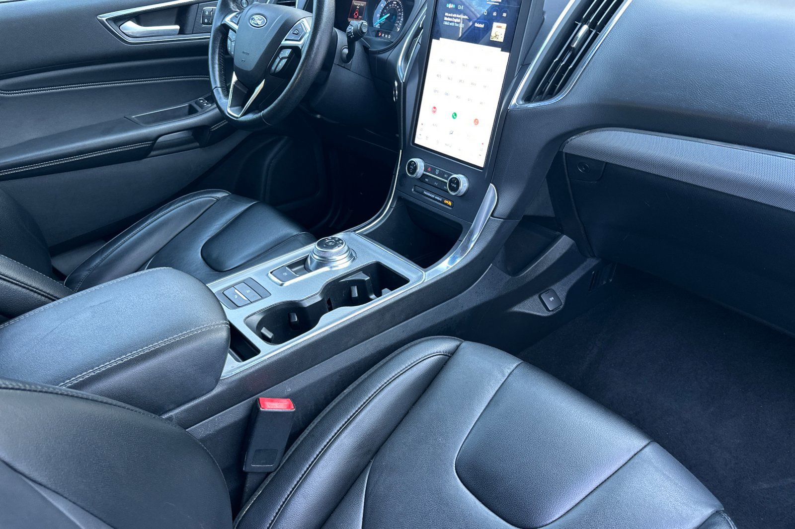 2022 Ford Edge Titanium photo 15