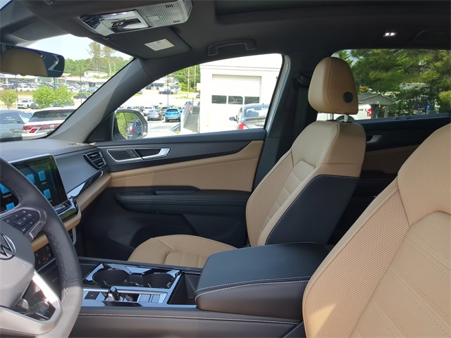 2025 Volkswagen Atlas Cross Sport SEL R-Line photo 17