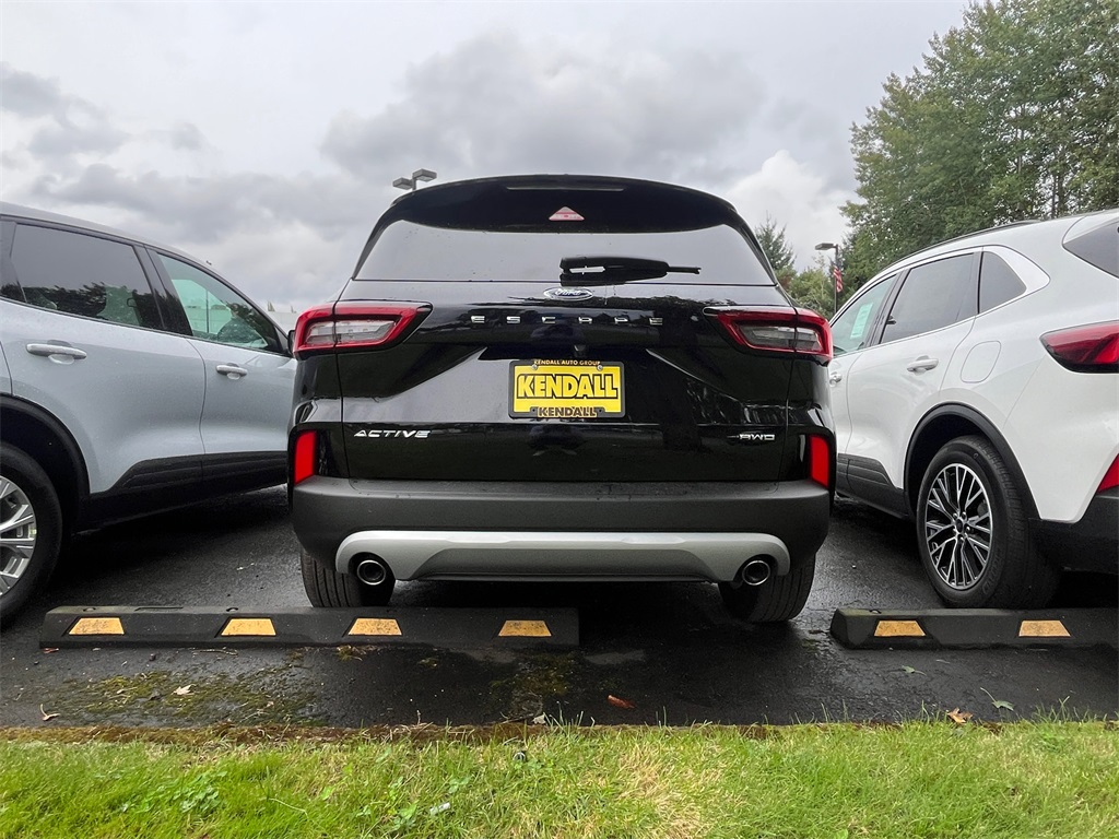 2025 Ford Escape Active photo 3