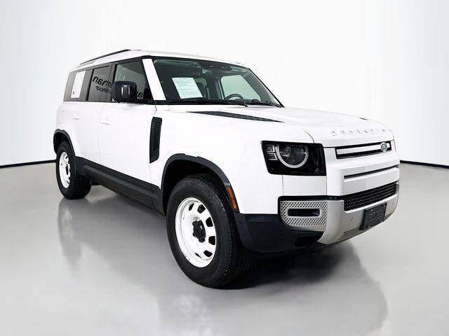 2023 Land Rover Defender Standard's photo