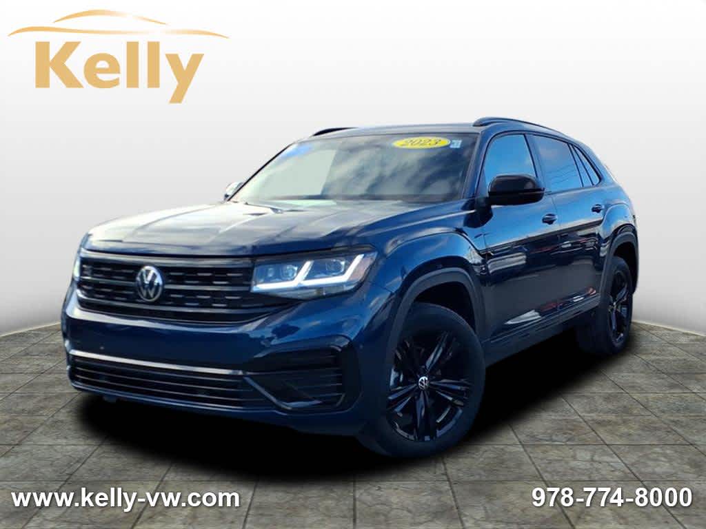 2023 Volkswagen Atlas Cross Sport SEL R-Line Black's photo