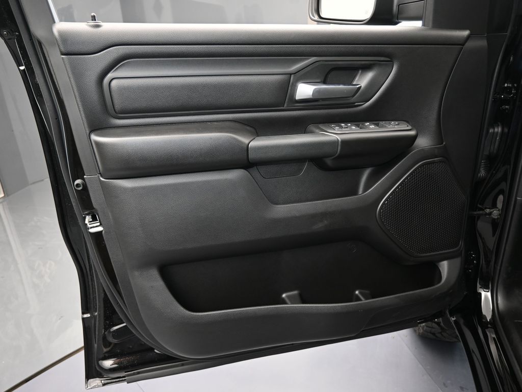 2026 Ram 1500 Warlock photo 4