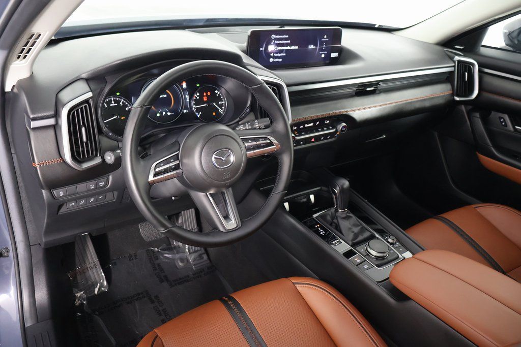 2025 Mazda CX-50 Meridian Edition photo 3