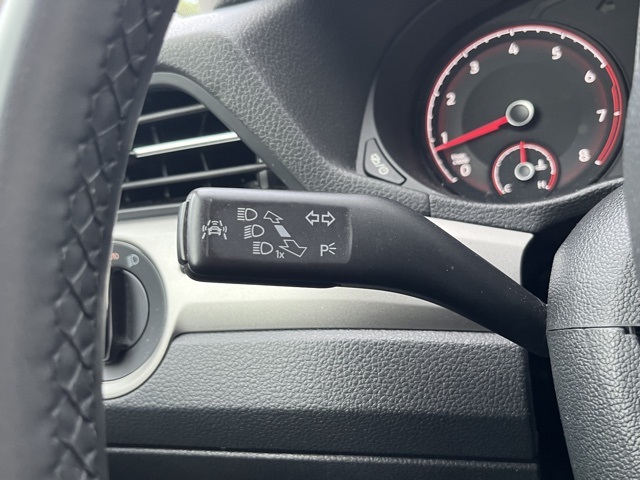 2022 Volkswagen Passat 2.0T SE photo 32