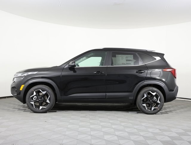 2025 Kia Seltos EX photo 4