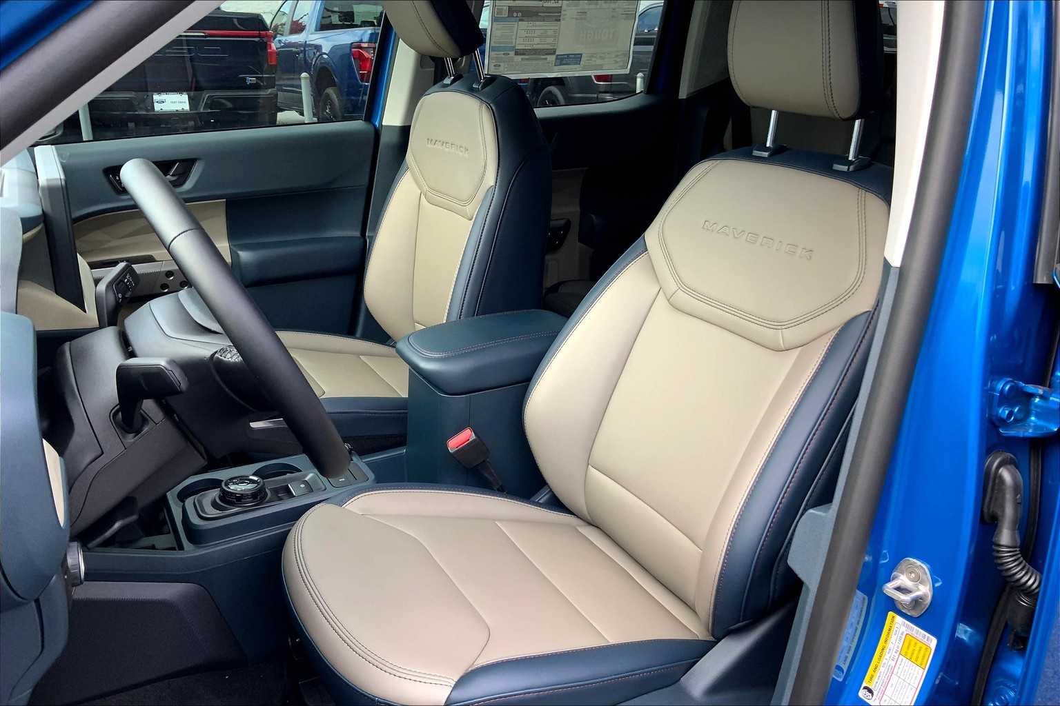 2025 Ford Maverick Lariat photo 6