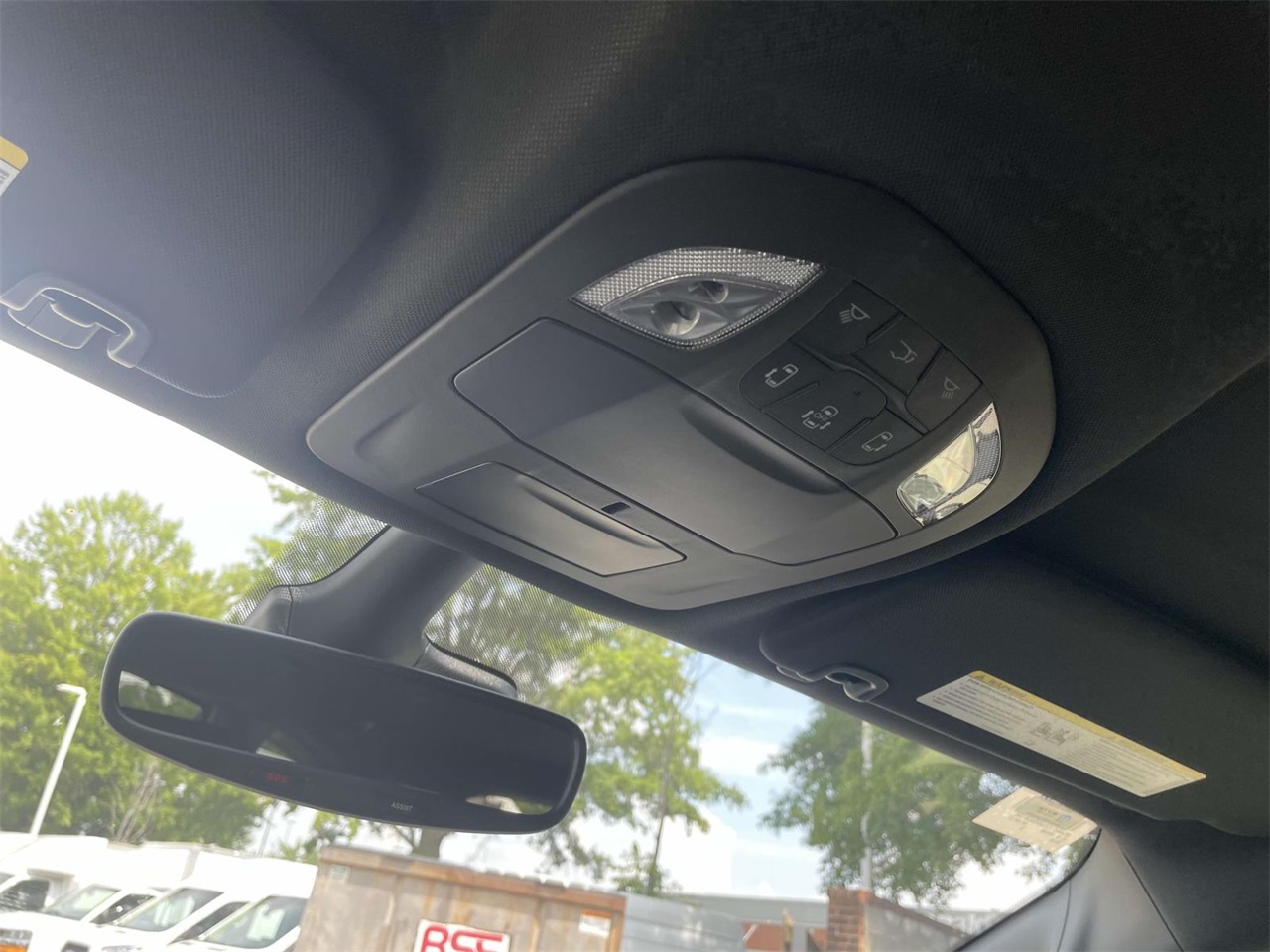 2025 Chrysler Voyager LX photo 18