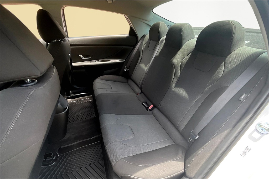 2024 Hyundai Elantra SE photo 26