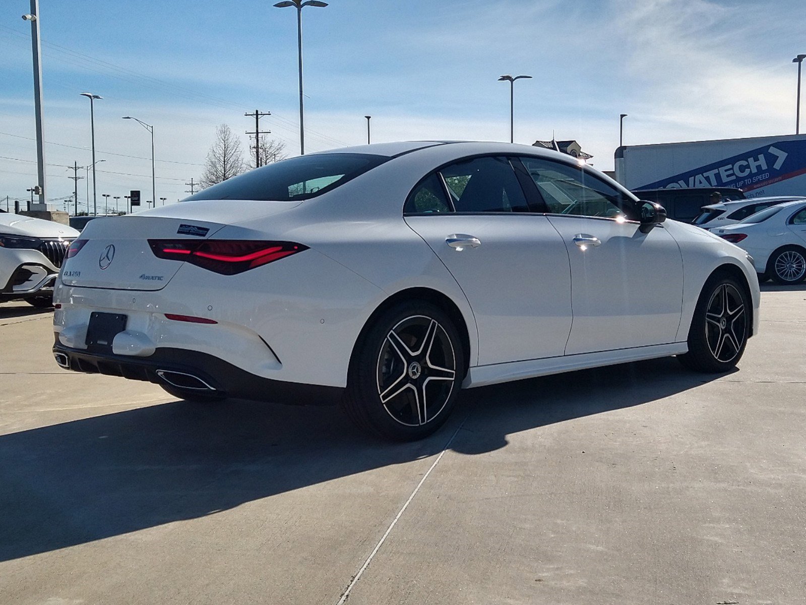 2024 Mercedes Benz CLA 250 4MATIC photo 5