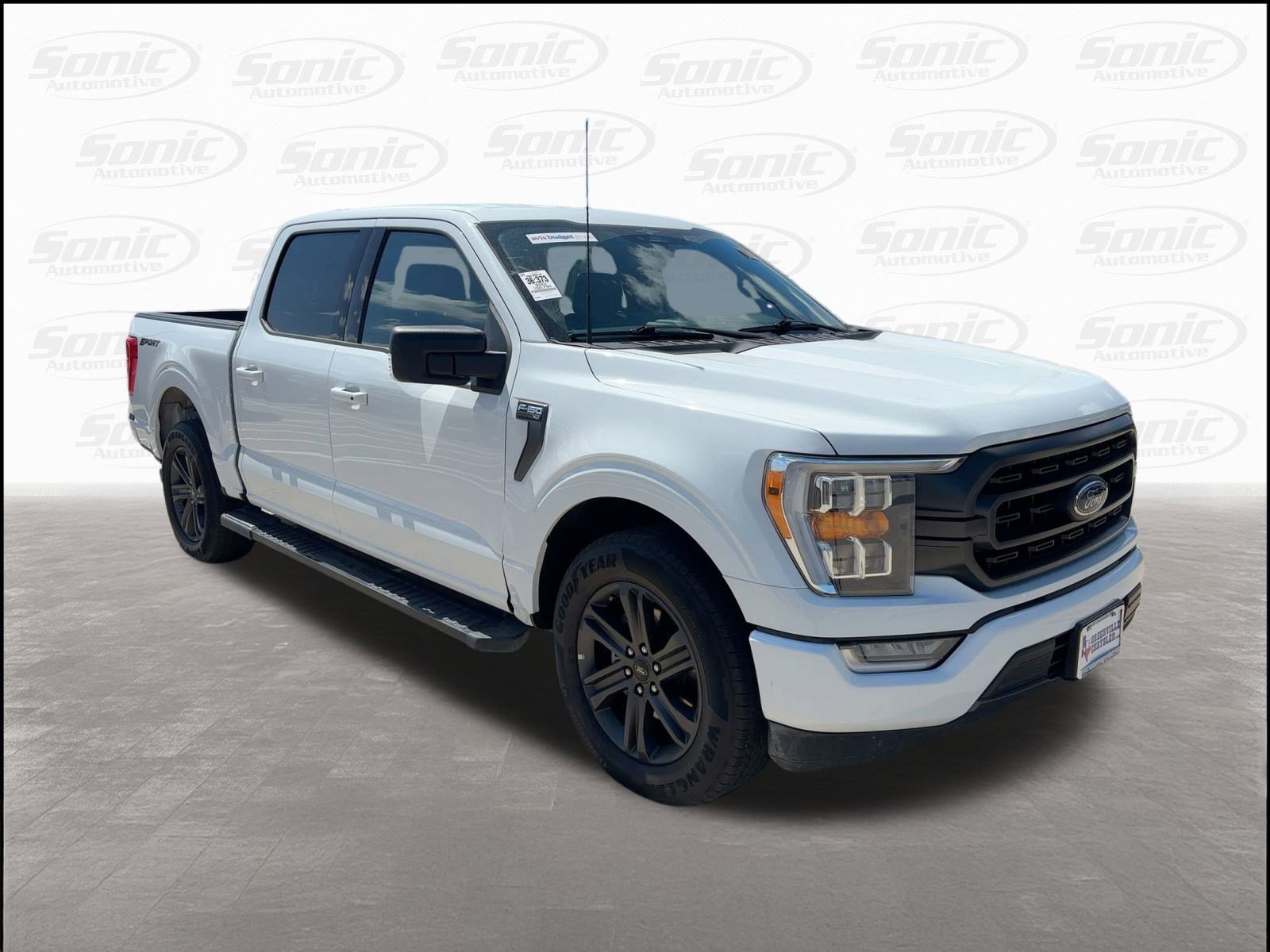 2023 Ford F-150 XLT photo 7