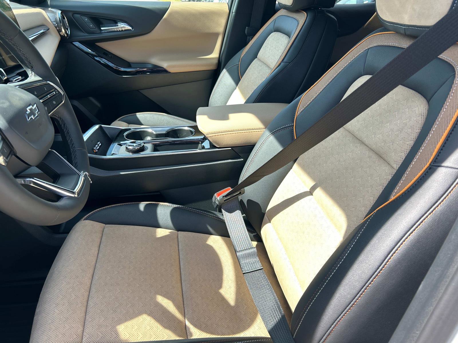 2026 Chevrolet Equinox ACTIV photo 21