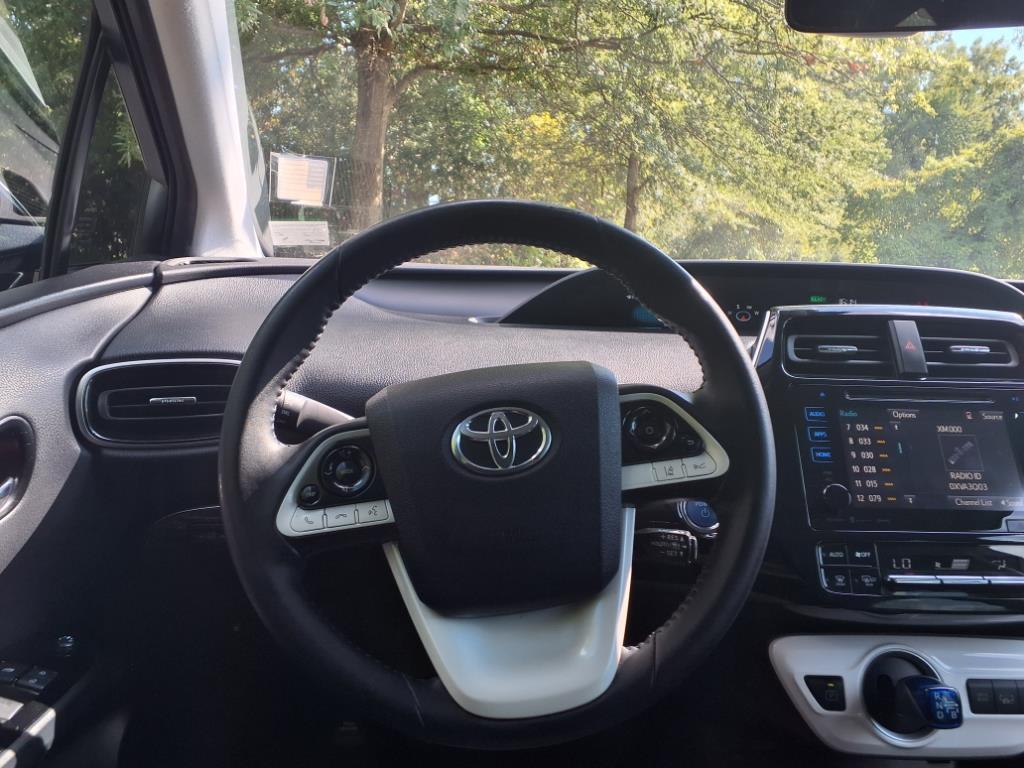 2019 Toyota Prius Prime Plus photo 10