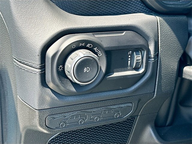 2024 Jeep Wrangler Rubicon photo 10