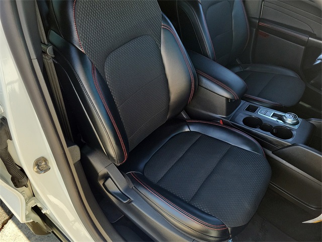 2025 Ford Escape ST-Line photo 23