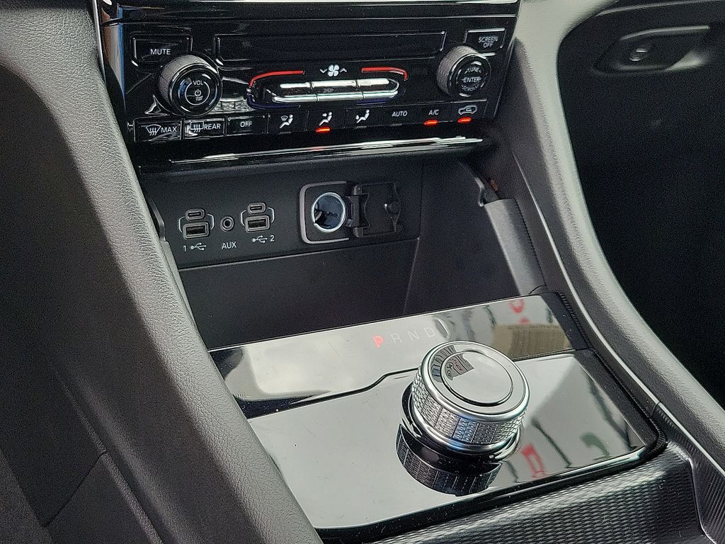2025 Jeep Grand Cherokee Laredo X photo 18