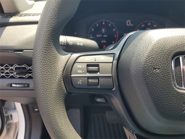 2025 Honda Accord LX photo 14