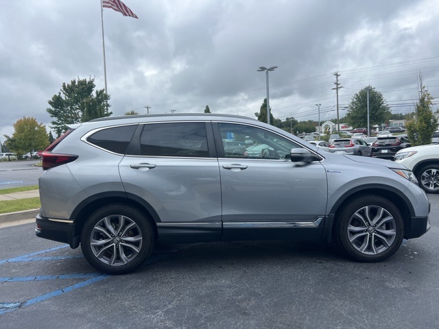 2022 Honda CR-V Hybrid Touring photo 3
