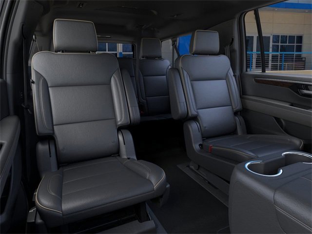 2025 Chevrolet Suburban Premier photo 16