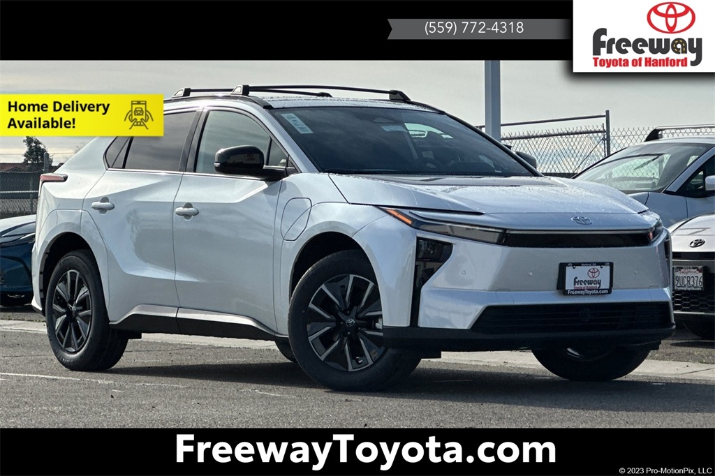 2026 Toyota bZ XLE's photo