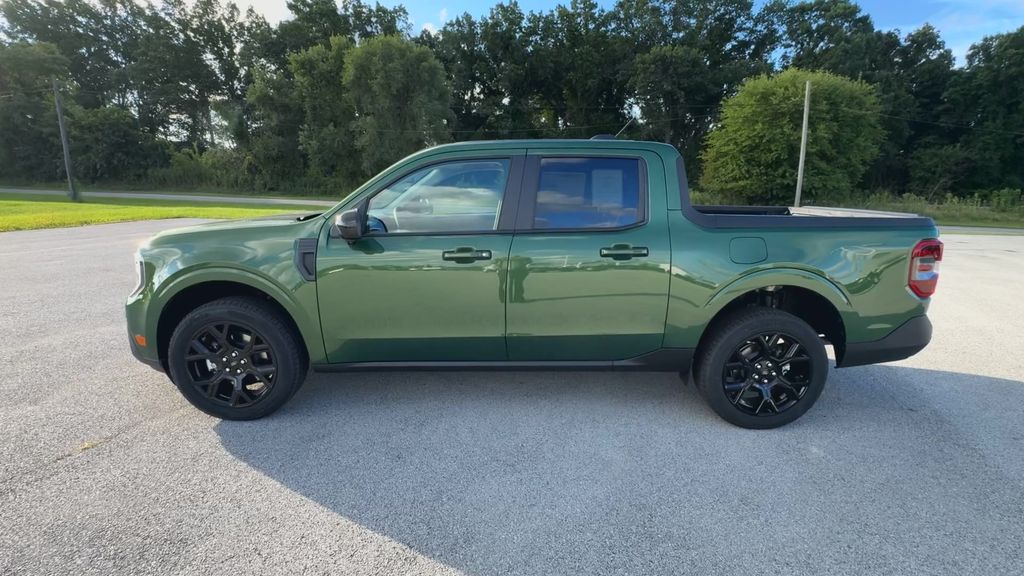 2025 Ford Maverick Lariat photo 4