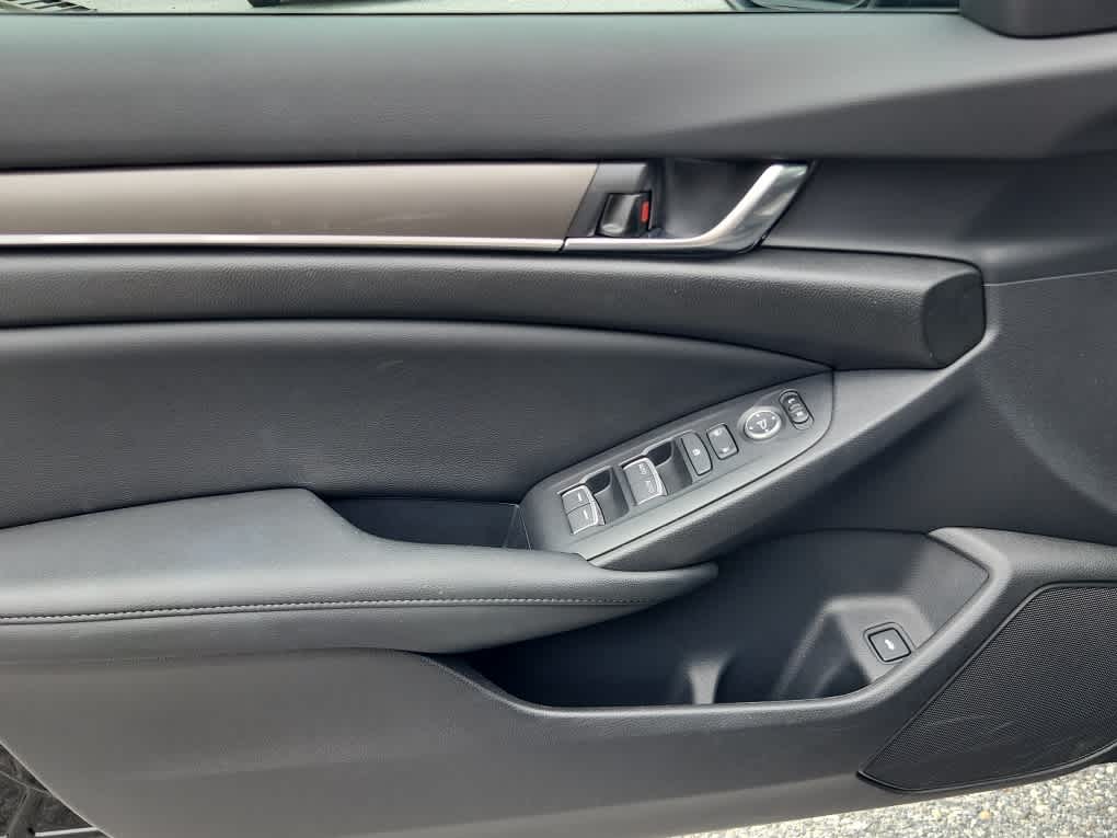 2022 Honda Accord LX photo 8