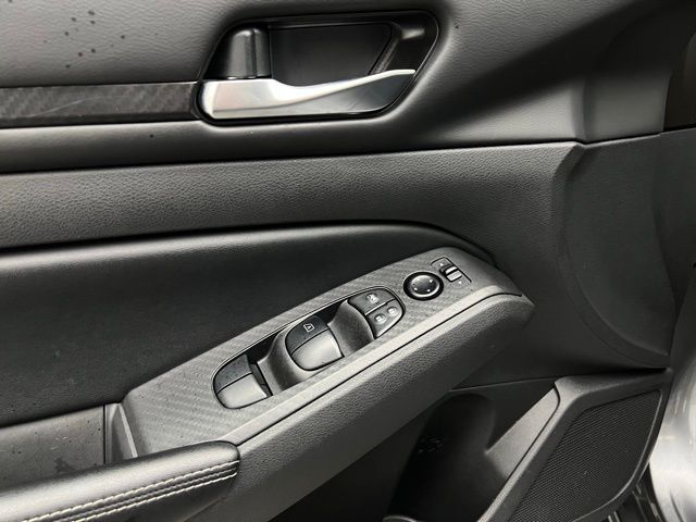 2024 Nissan Altima 2.5 SV photo 21