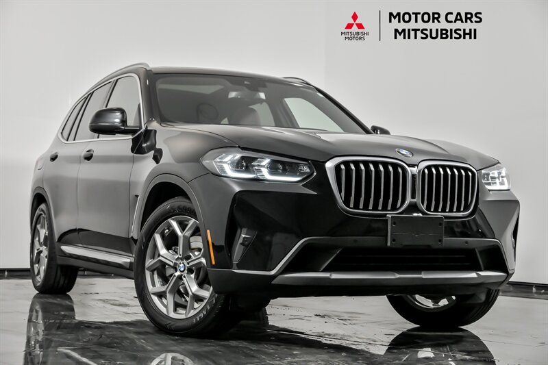2022 BMW X3 30i's photo