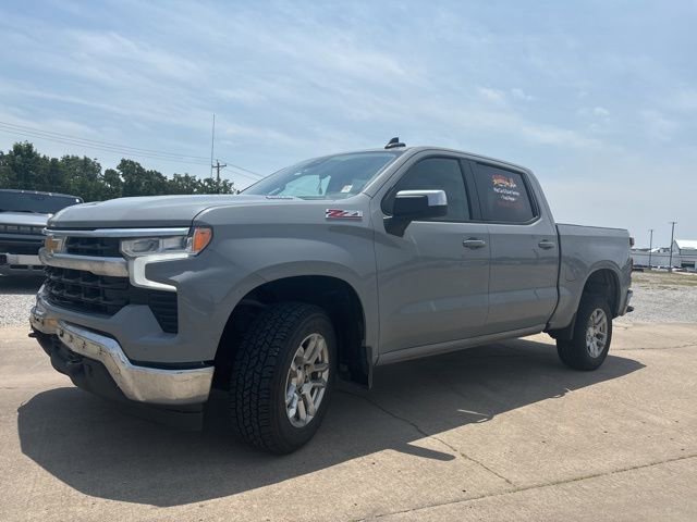 2024 Chevrolet Silverado 1500 LT photo 2