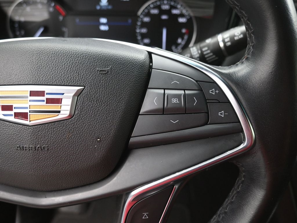 2022 Cadillac XT5 Luxury photo 7