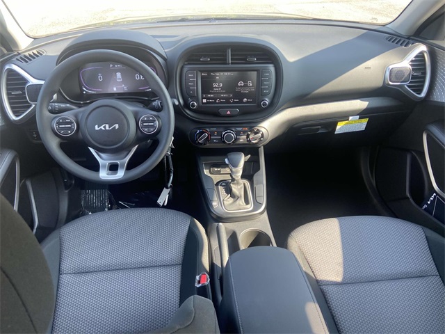 2025 Kia Soul LX photo 10