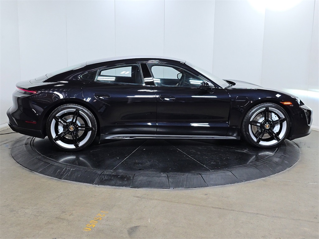 2023 Porsche Taycan GTS photo 6