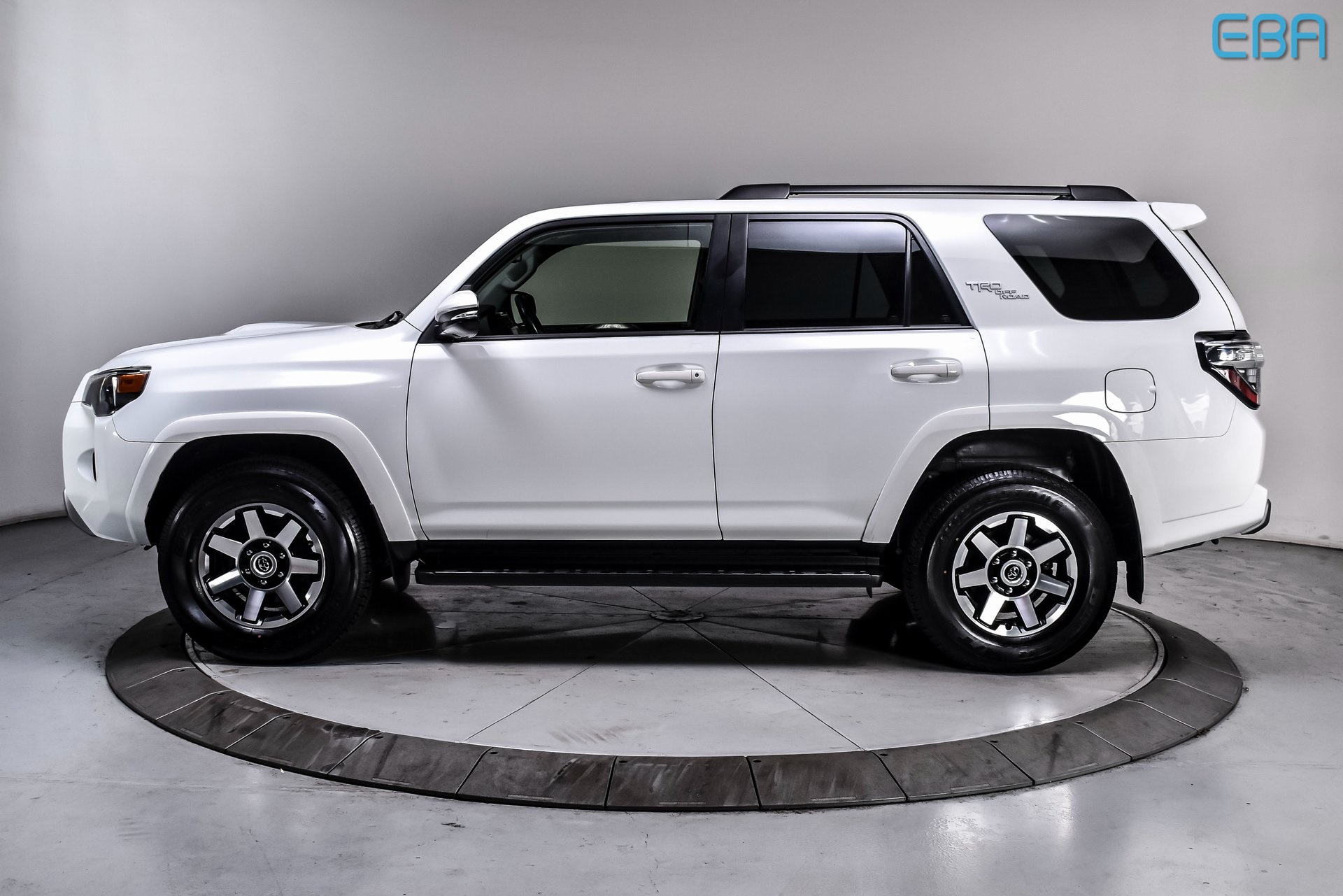 2024 Toyota 4Runner TRD Off-Road Premium photo 3