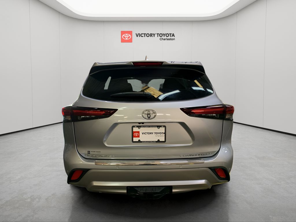 2025 Toyota Highlander XLE XSE Platinum Limited photo 4
