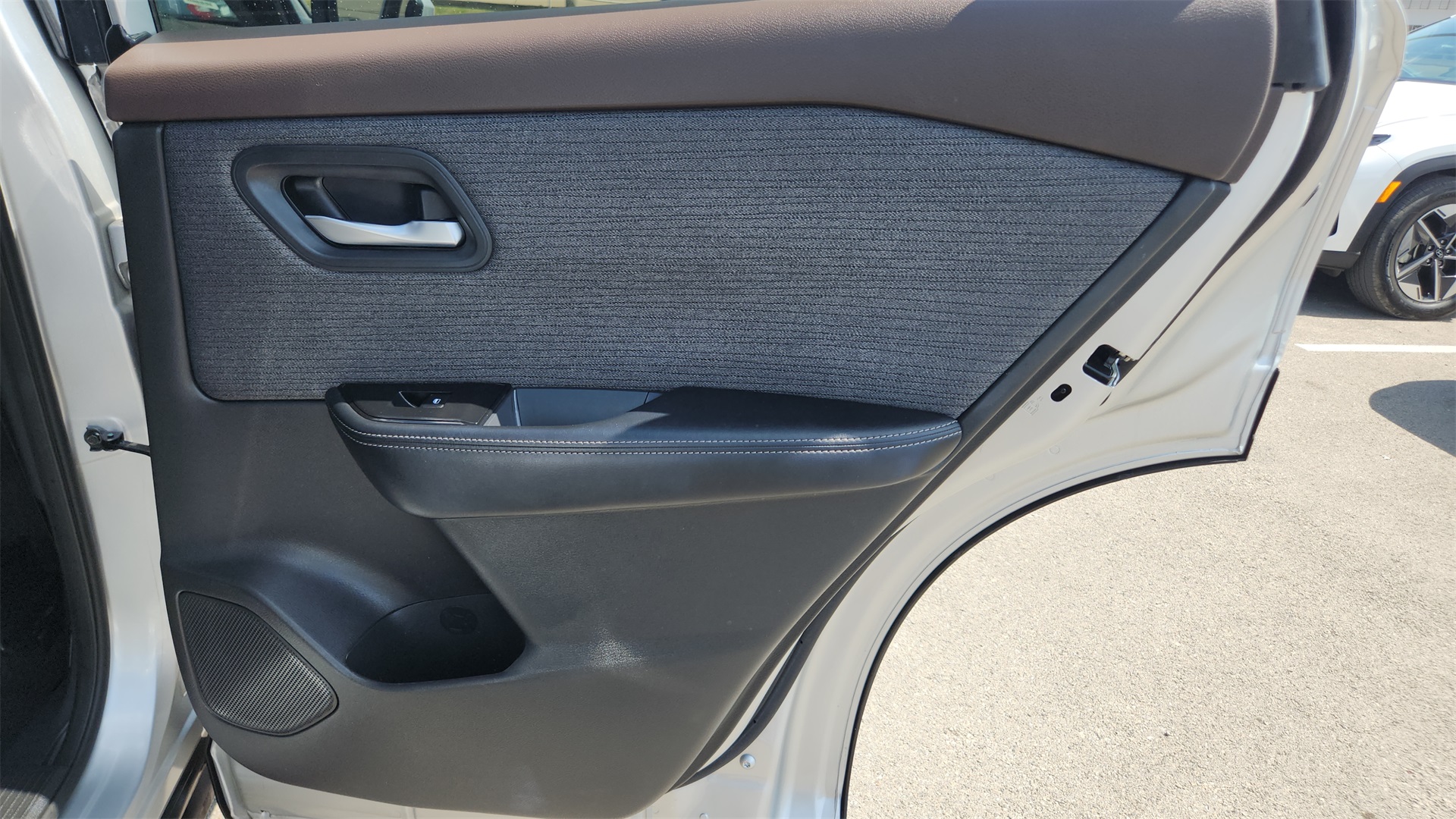 2023 Nissan Rogue SV photo 21