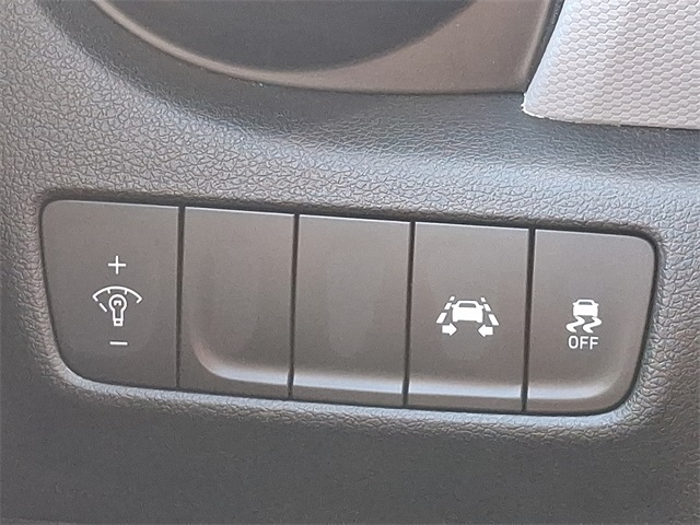 2020 Hyundai Kona SE photo 16