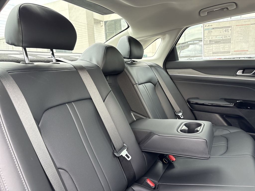 2025 Kia K5 EX photo 31