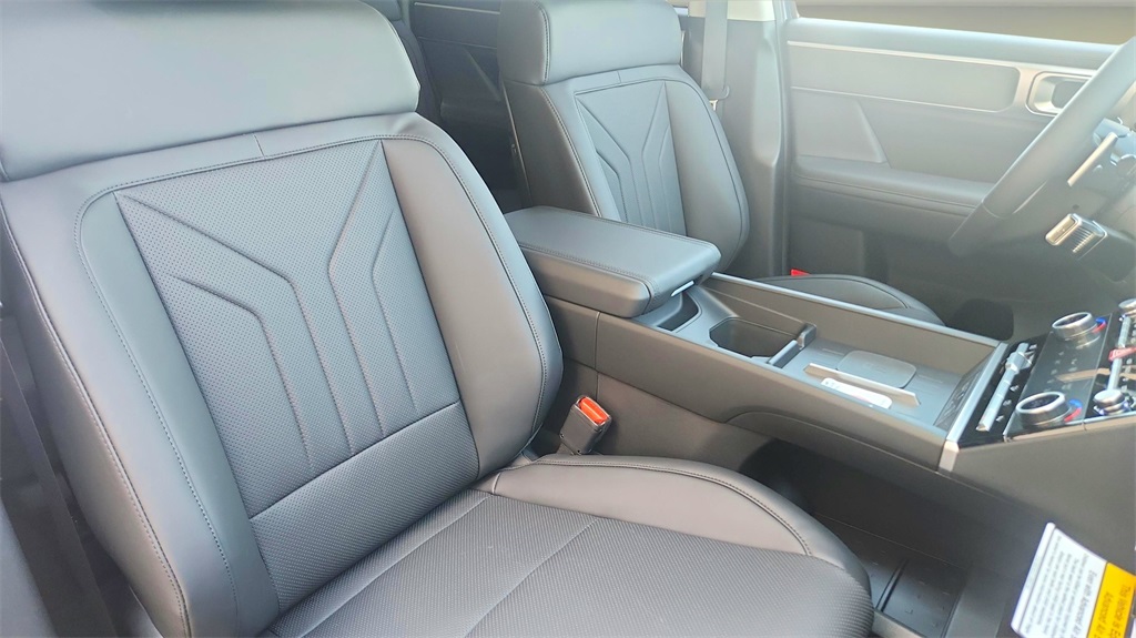 2025 Hyundai Santa Fe SEL photo 26