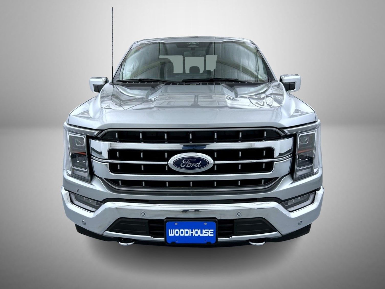 2022 Ford F-150 Lariat photo 2