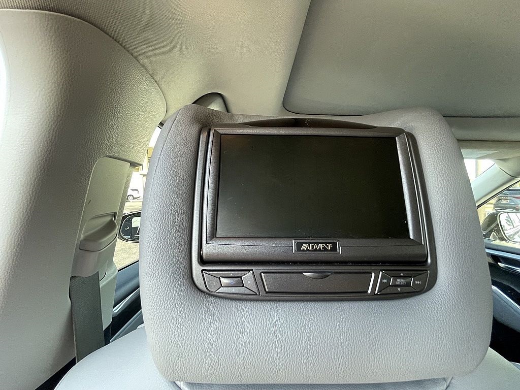 2021 Toyota Highlander Hybrid Platinum photo 11