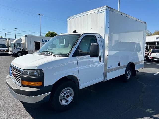 2024 Gmc Savana Cutaway 3500 photo 2