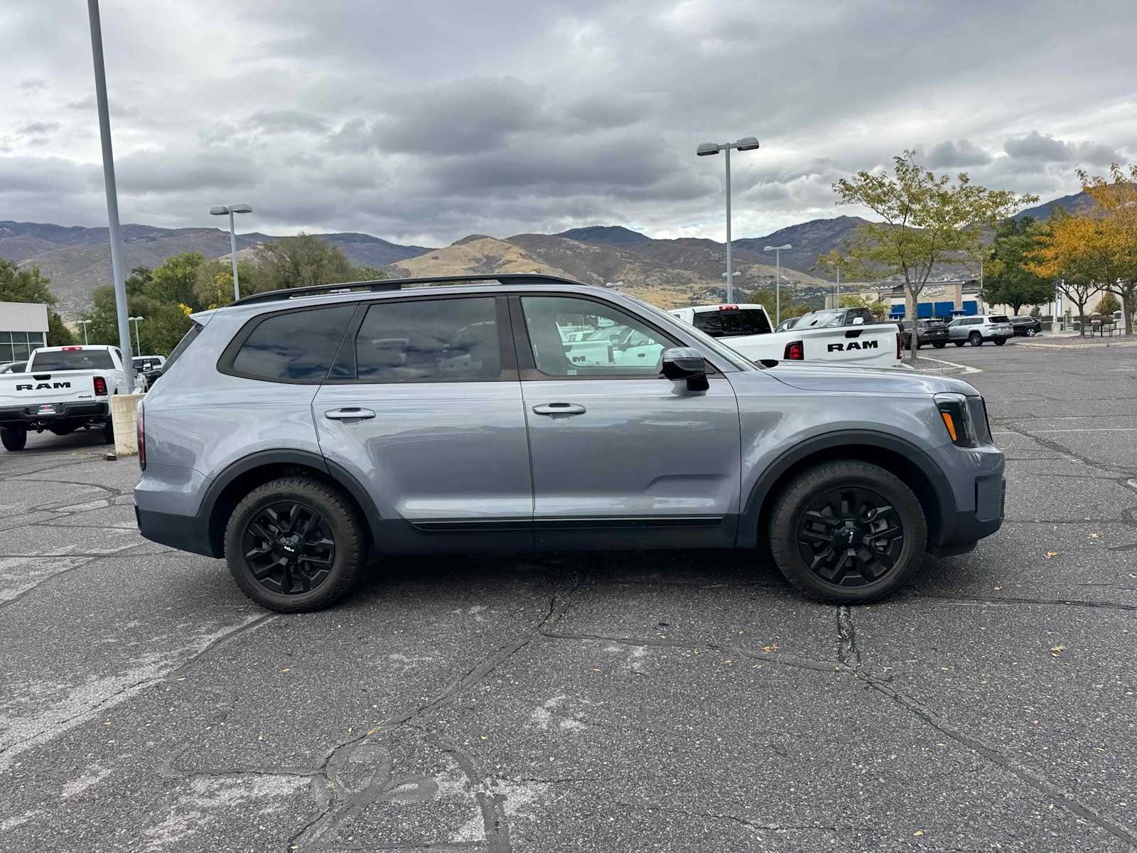2024 Kia Telluride SX Prestige X-Pro photo 3