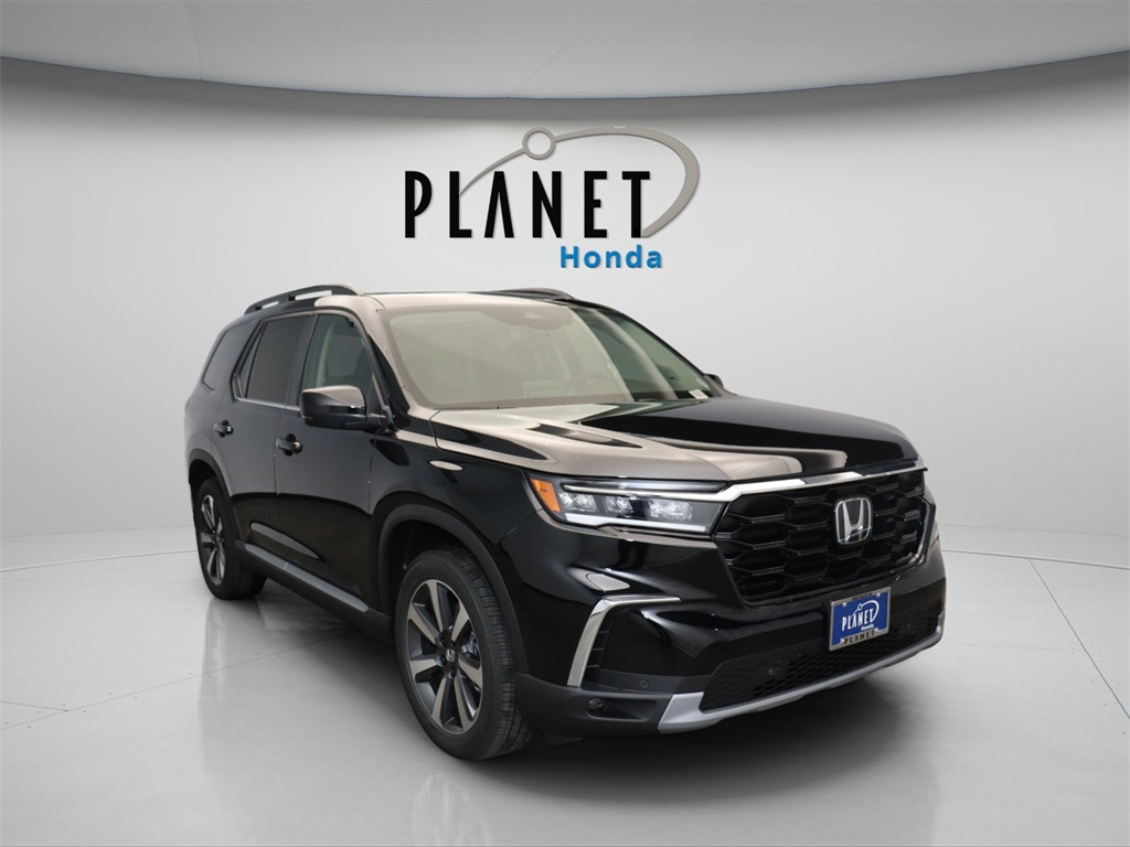 2025 Honda Pilot Touring's photo