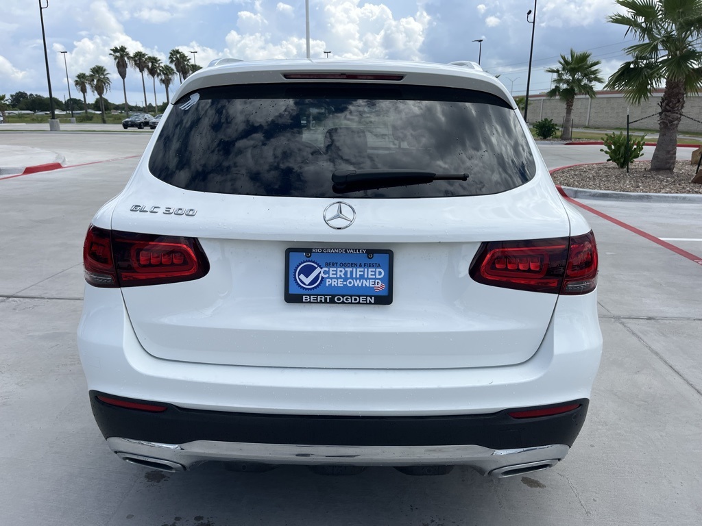 2022 Mercedes Benz GLC 300 photo 4