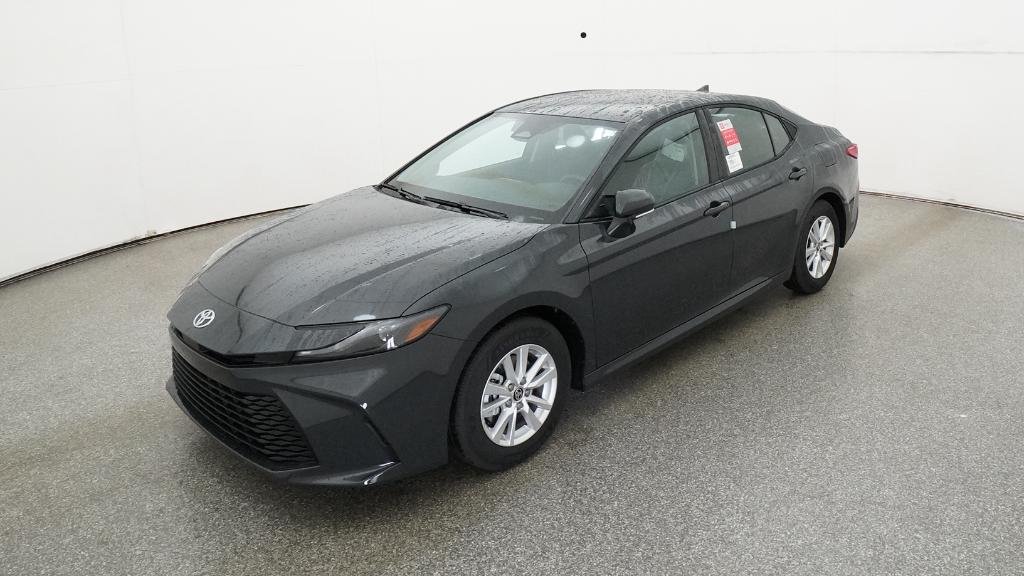 2026 Toyota Camry LE's photo